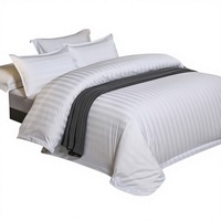 Ensemble de literie d'hôtel quatre pièces en mélange polyester-coton, satin brossé trois points, respectueux de la peau, teinture réactive, personnalisable, blanc
