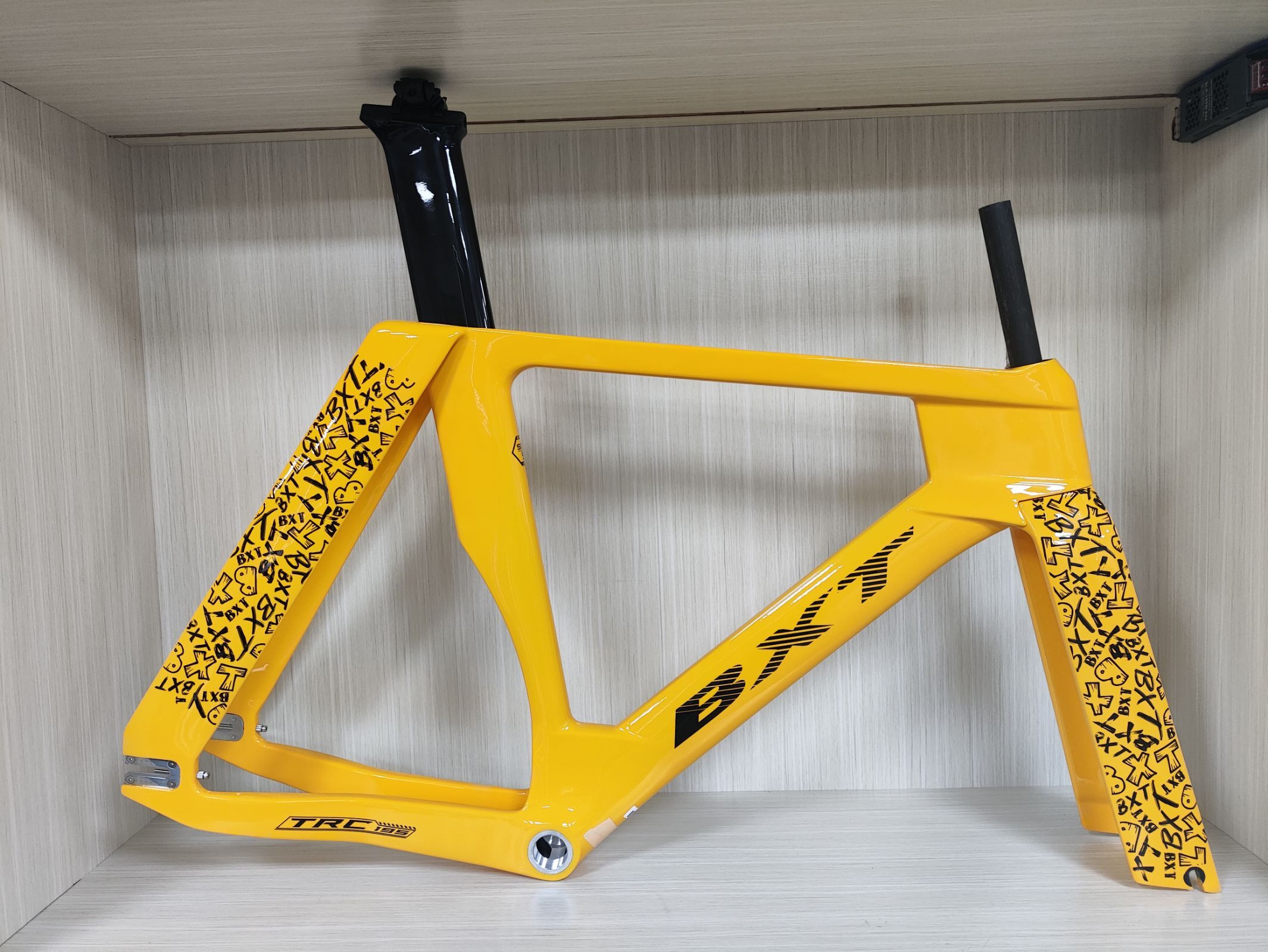 BXT TRC-195 2025 Fixed Gear Bicycle Frameset T1000 Carbon Fiber