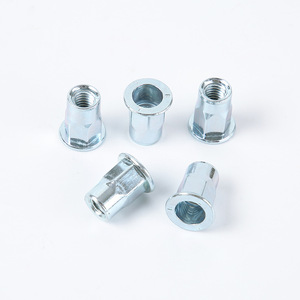 Tuerca Remachable Minglian de Cabeza Plana, Roscada, Galvanizada, de Acero al Carbono Grado A, con Orificio Pasante, para Equipos de Comunicación - Product Image 3