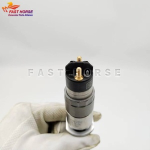 Inyector de Combustible Hangood 0445120231 0432193033 para Motor 6D107, Excavadora PC130-7 PC160LC-7, Inyector Diesel Common Rail - Product Image 2