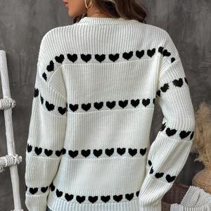 Pullover da donna a girocollo Euro-americano lavorato a maglia con motivo a cuore rosso nero - Product Image 4