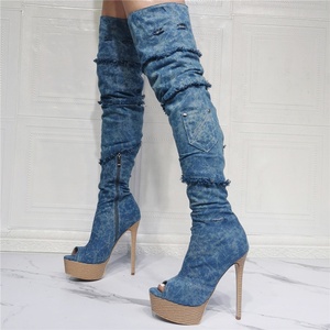 Bottes hautes à plateforme et talons hauts pour femmes, avec fermeture éclair, bout ouvert, en jean bleu, grande taille 47 - Product Image 2