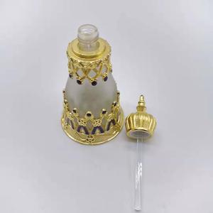 Sıcak Satış Arapça Stil Çinko Cam Şişe 30ML Parfüm Yağı Şişesi - Product Image 3