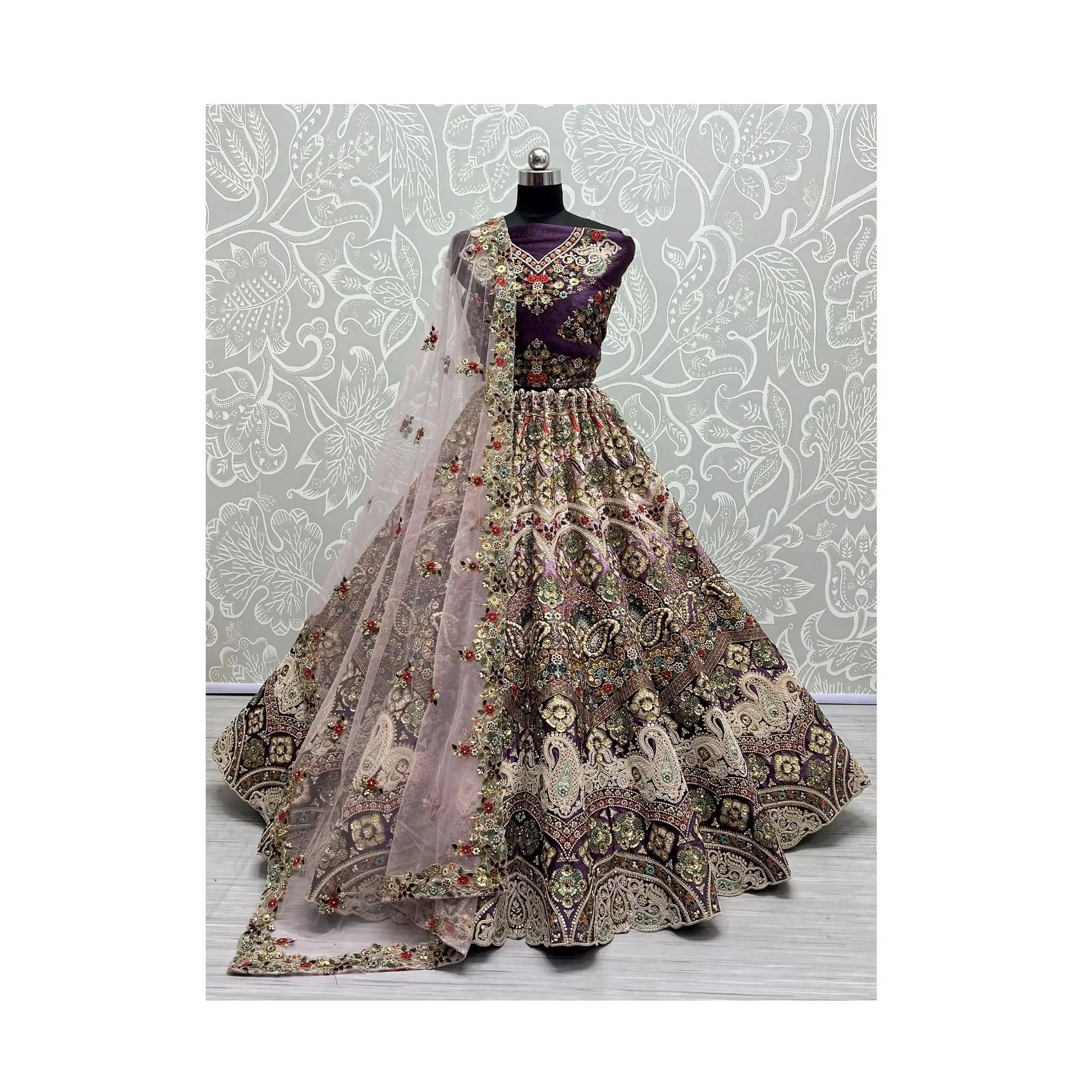 Exclusivo Designer Partywear Coleção De Casamento Lehenga Choli Navratri Bollywood Estilo Lehenga Choli para Mulheres