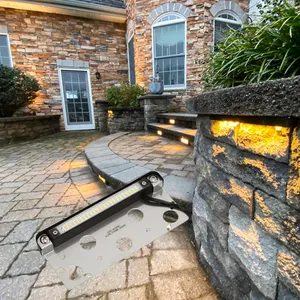 Aceptamos luces Led personalizadas de piedra pavimentada incorporadas, senderos para exteriores, camino de entrada, jardín de aluminio, decoración de pared de contención, fuente de iluminación RGB