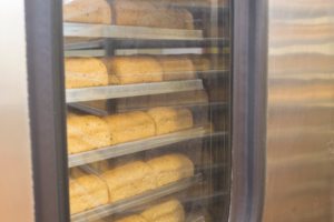 Le Veline Snack Anchois Mer Cantabrique Le acciughine 120 g Pain grillé GVERDI Cuisine italienne MADE in ITALY Snacks salés - Product Image 4