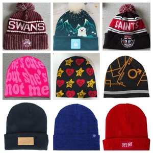 Unisex Tùy Chỉnh <span class=keywords><strong>Skull</strong></span> Dệt Kim Bobble Hat Kim Loại Vá Logo Mùa Đông Mũ Ấm Nhà Máy Bán Buôn Cho Bãi Biển Kinh Doanh Acrylic Chất Liệu - Product Image 6