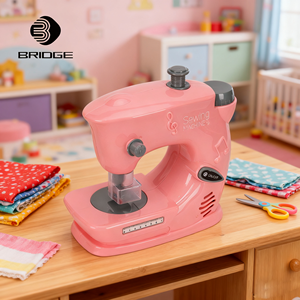 Macchina da Cucire Giocattolo BRIOGE Rosa in Plastica per Bambini, Giochi di Ruolo, Senza Batteria - Product Image 5