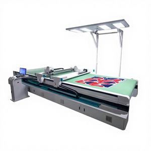 Machine de découpe à lame oscillante entièrement automatique de haute précision pour cuir, avec table à aspiration sous vide pour tissus industriels, garantie 1 an - Product Image 1