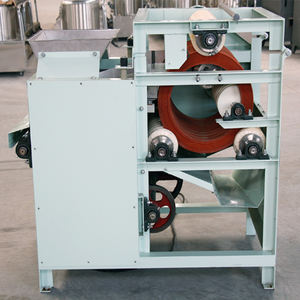 Machines commerciales de décorticage d'arachides électriques de petite taille, machine à éplucher les haricots pour les installations de transformation de noix à grande échelle - Product Image 4