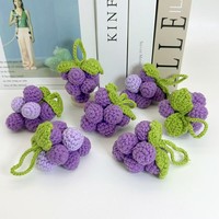Ornement de voiture en crochet en forme de raisin, breloque esthétique pour rétroviseur, cadeau tricoté à la main pour les amateurs de voitures, intérieur bohème