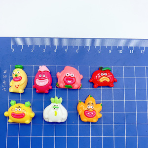 Visage lumineux grande bouche accessoires de légumes et de fruits aimants de réfrigérateur faits à la main pour enfants perles d'épingle breloques en résine plastique - Product Image 4