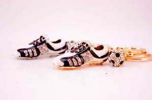 Wholesale Football Shoes Rhinestone Keychain Car Purse <b>Bag</b> Buckle Pendant <b>Key</b> <b>Ring</b> Keychain Sports Gift - Product Image 3