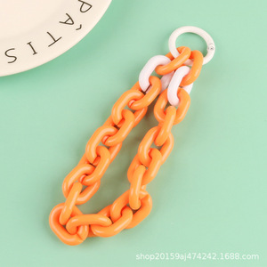 Nouveau acrylique boucle ouverte détachable couleur bonbon chaîne Anime léger <span class=keywords><strong>voiture</strong></span> <span class=keywords><strong>porte</strong></span>-clés cintre téléphone portable femmes sac décoratif - Product Image 5