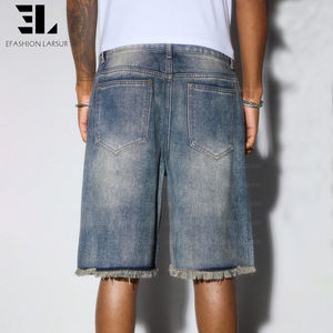 Shorts en jean LARSUR personnalisés, fabriqués en usine, avec des bords bruts, ornés de strass et de diamants, style baggy, déchirés, scintillants, shorts en jean, jorts - Product Image 4