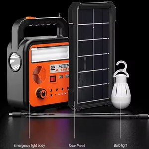 Banque de puissance de charge solaire Shingel 8000 Mah avec récepteur radio FM éclairage torche LED et prise de <span class=keywords><strong>carte</strong></span> USB/TF pour les situations d'urgence - Product Image 6