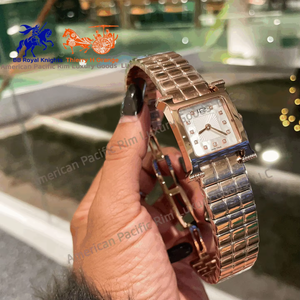 Conjunto de Joyería para Mujer Marca H 2024, Reloj y Brazalete de Acero Inoxidable Dorado con Caja para Regalo de Negocios o Fiesta, Ronda - Product Image 3