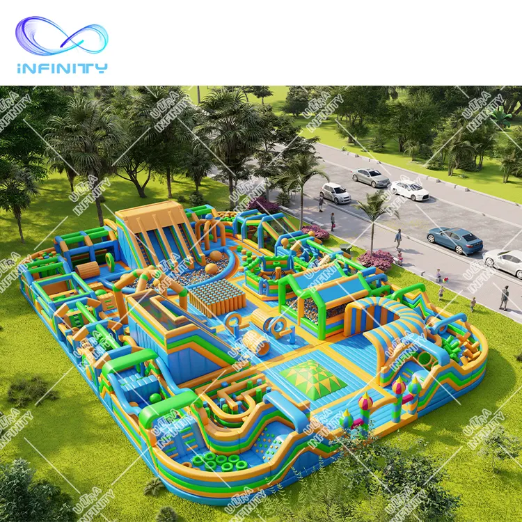 Parco giochi gonfiabile all'aperto del parco di divertimenti commerciale del parco a tema gonfiabile di dimensione gigante per i bambini