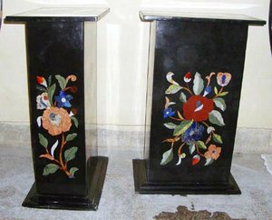 Inlaid Stone <b>Marble</b> Base For Home Decorative Top <b>Round</b> Shape <b>White</b> <b>Marble</b> Inlay Work <b>Table</b> Top Base As For Buyers Requirement. - Product Image 4