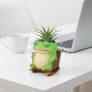 Pot de fleurs en résine en forme de grenouille, pot de plantes de bureau en forme d'animal de dessin animé, décoration intérieure, cadeau C00844 - Product Image 1