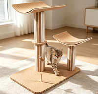 Petit arbre à chat écologique en liège, double colonne, design croissant, griffoir ondulé, style minimaliste moderne pour
