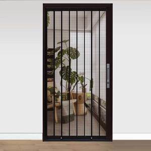 <span class=keywords><strong>Puerta</strong></span> Corredera Plegable de Malla Metálica Dorada con Cerradura y Mosquitera - Product Image 1