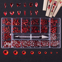 Kit Strass 2000+ Pièces Gemmes Professionnelles pour Ongles, 20 compartiments plats avec Boîte et Crayon Cire