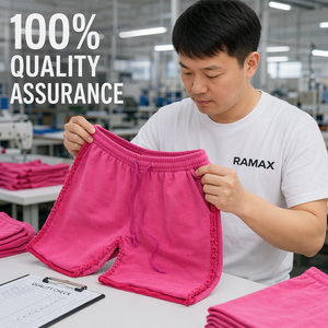 Shorts de survêtement personnalisés pour hommes, effet pigmenté, vintage, avec ourlets effilochés, taille élastique, cordon de serrage, poches latérales, coupe ample, longueur genou - Product Image 5