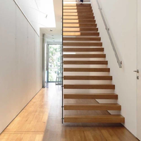 Escalier flottant en bois massif de chêne blanc américain CBMmart avec marches en bois et garde-corps en verre en forme de U pour usage intérieur