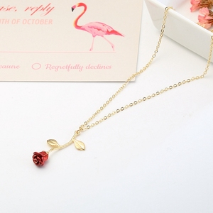 <span class=keywords><strong>Collana</strong></span> con Pendente a Fiore Verticale Stereoscopico Rosso su Catena d'Oro, Regalo di Moda per Coppie - Product Image 6