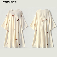 Robe longue décontractée et élégante pour femme, en mousseline de soie blanche pure, avec applique nœud marron, manches chauve-souris et col rond, style abaya modeste musulmane pour l'extérieur