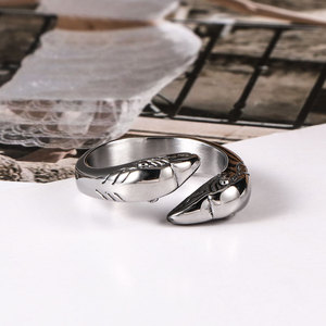 Anillo Abierto Golden Eagle de Acero de Titanio con Diseño de Pluma, Joyería de Moda Unisex SA928 - Product Image 2