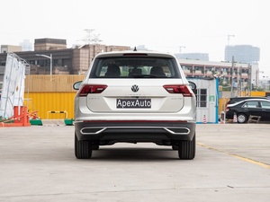 Voiture d'occasion <span class=keywords><strong>2023</strong></span> <span class=keywords><strong>Volkswagen</strong></span> <span class=keywords><strong>Tiguan</strong></span> L 380TSI <span class=keywords><strong>R</strong></span>-<span class=keywords><strong>Line</strong></span> AWD | SUV 7 places | 220HP 2.0T Essence 37000KM - Product Image 5