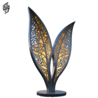 Grandes sculptures modernes en acier inoxydable en forme de feuille d'érable, statue d'art métallique soudée pour la décoration extérieure de parcs et villas