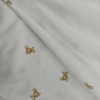 Fondo Blanco con Patrón de Osito de Peluche de Dibujos Animados, Tela Súper Suave