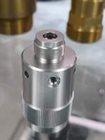 Pièce tournée en acier inoxydable usinée sur commande CNC avec fente pour accessoires automobiles et moto