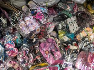 Neue Kinder-Cartoon-Flip-Flops Sommer Outdoor Rutschfeste Badezimmer Strand Hausschuhe Großhandel - Product Image 2