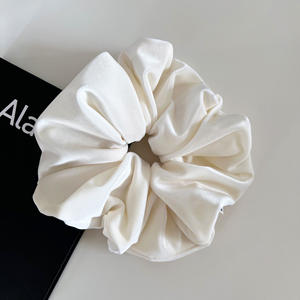 Accesorios de terciopelo de lujo para el cabello para bebés Scrunchie suave y esponjoso con <span class=keywords><strong>cuello</strong></span> de color francés sólido estilo dulce - Product Image 3