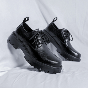 Nouveaux mocassins en cuir noir style britannique, bottes de ville à semelle plate, chaussures en cuir toutes assorties - Product Image 1
