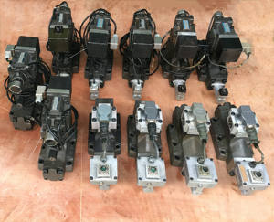 <span class=keywords><strong>YUKEN</strong></span> SE1013-ET-1301, SE1012-40-1107 lineer vana yüksek frekanslı vana - Product Image 4