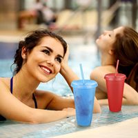 Gobelet en plastique de 24oz (710ml) avec couvercle en paille-Gobelet élégant de couleur unie, sans BPA et durable
