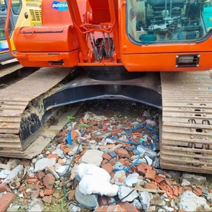 รถขุดล้อยาง Doosan DH150 มือสอง 15 ตัน ชั่วโมงการทำงานต่ำ - เครื่องจักรขุดเจาะมือสองที่เชื่อถือได้สำหรับขาย - Product Image 2