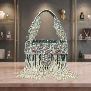 Pochette de soirée perlée de haute qualité à prix d'usine, avec franges de perles et fermeture à rabat, étincelante pour fêtes et mariages - Product Image 2