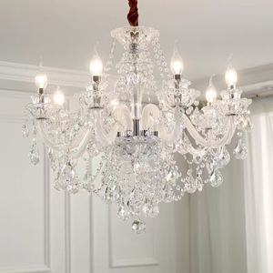 Candelabro LED de cristal de diseño contemporáneo para bodas, hoteles o villas con base de bombilla E12, velas incluidas - Product Image 3