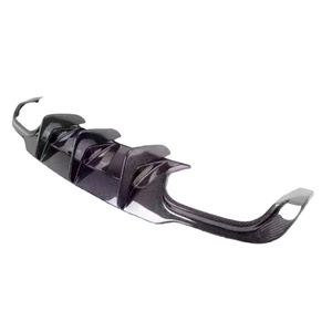 Diffuseur arrière en fibre de carbone pour <span class=keywords><strong>Mercedes</strong></span>-<span class=keywords><strong>Benz</strong></span> Classe <span class=keywords><strong>C</strong></span> W204 C63 <span class=keywords><strong>AMG</strong></span> C300 Sport <span class=keywords><strong>Sedan</strong></span> - Product Image 2