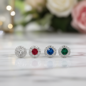 Orecchini a perno verdi E3182 con taglio brillante rotondo, montatura a griffe, in lega, gioielli classici da donna, idea regalo - Product Image 2