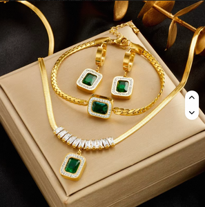 Parure de bijoux étanche pour femme en acier inoxydable plaqué or 18 carats avec zircon, motif cœur et œil, collier superposé, boucles d'oreilles et bracelet, idéale pour les fiançailles - Product Image 6