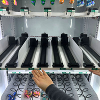 Nouvelles Machines Distributrices Tendance à Tapis Roulant pour Snacks et Boissons Extérieures Réfrigérées avec Paiement par Carte/Pièces/Espèces