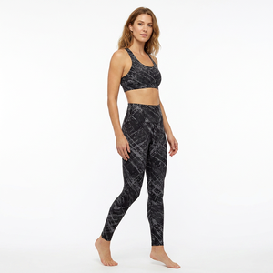 Leggings de sport à taille haute pour femmes, imprimés par sublimation, respirants, pour la course, la gym et le fitness, avec motifs personnalisés OEM - Product Image 4