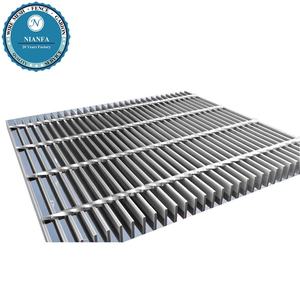 Grilles de drainage en acier, couvercles de tranchées en acier, grilles de drainage métalliques, tapis de porte en acier galvanisé, gouttières en béton - Product Image 6